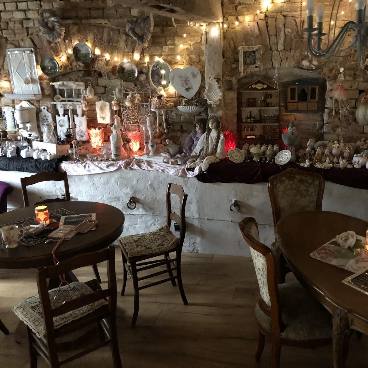 Restaurant "Antikcafe Emmi" in Schönwalde-Glien