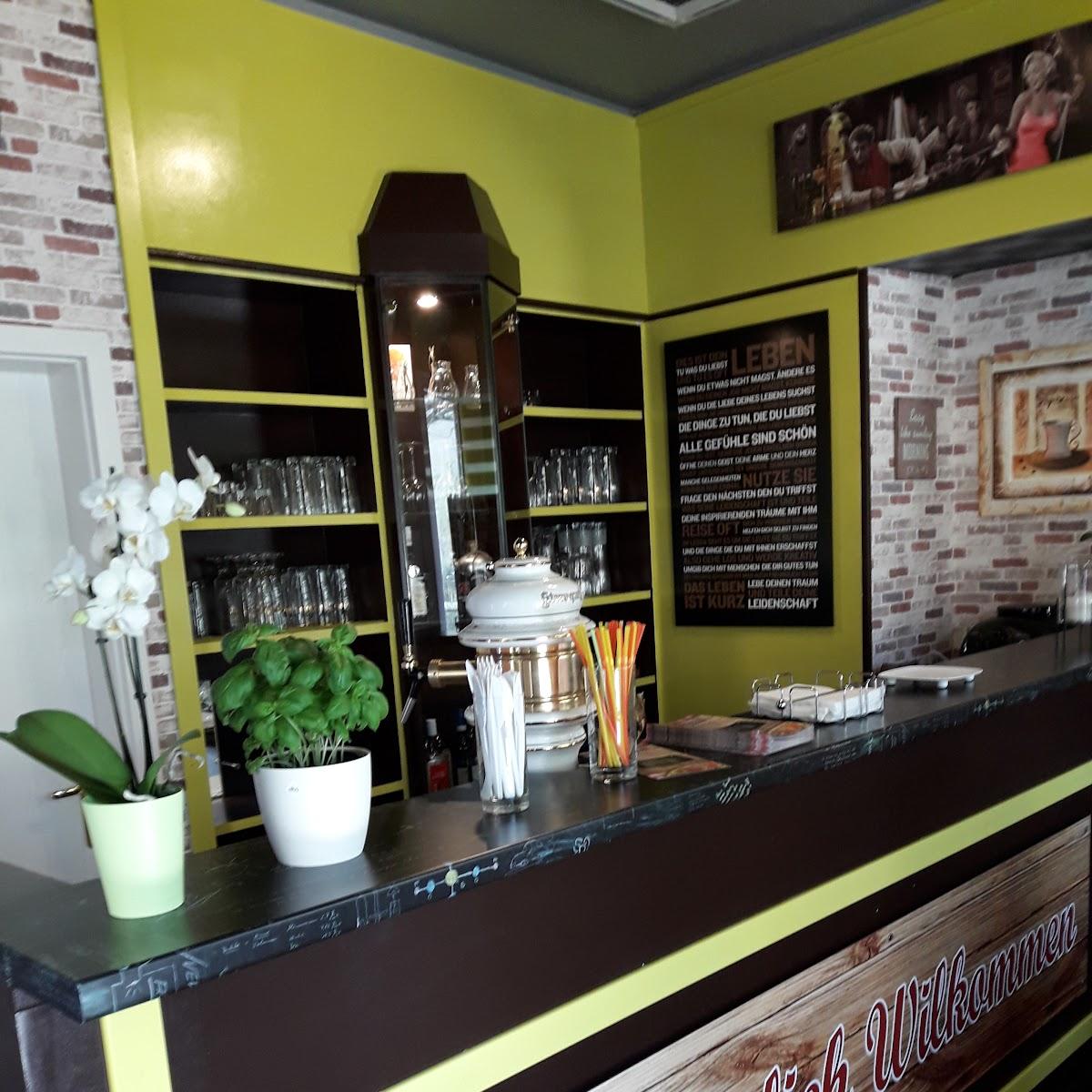 Restaurant "MANDER Pizza - Italienisch-Indische Spezialitäten" in Thalheim-Erzgeb.