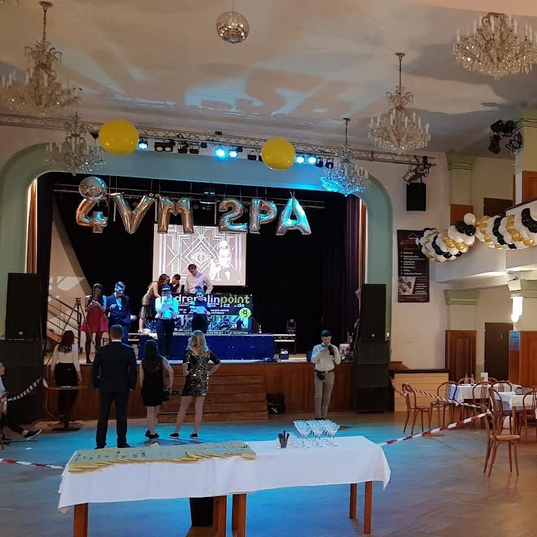 Restaurant "Bar & Restaurant »Volksgarten«" in Varnsdorf 1