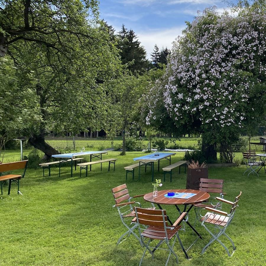 Restaurant "Braustüberl und Biergarten Hundberg" in Taufkirchen