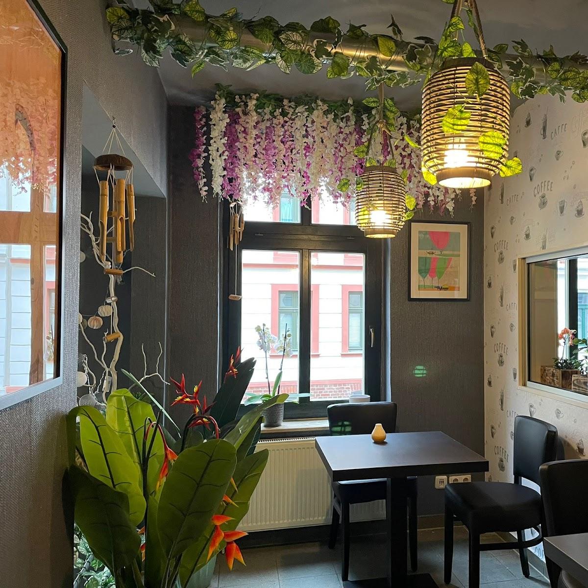 Restaurant "Huong Que" in Markkleeberg