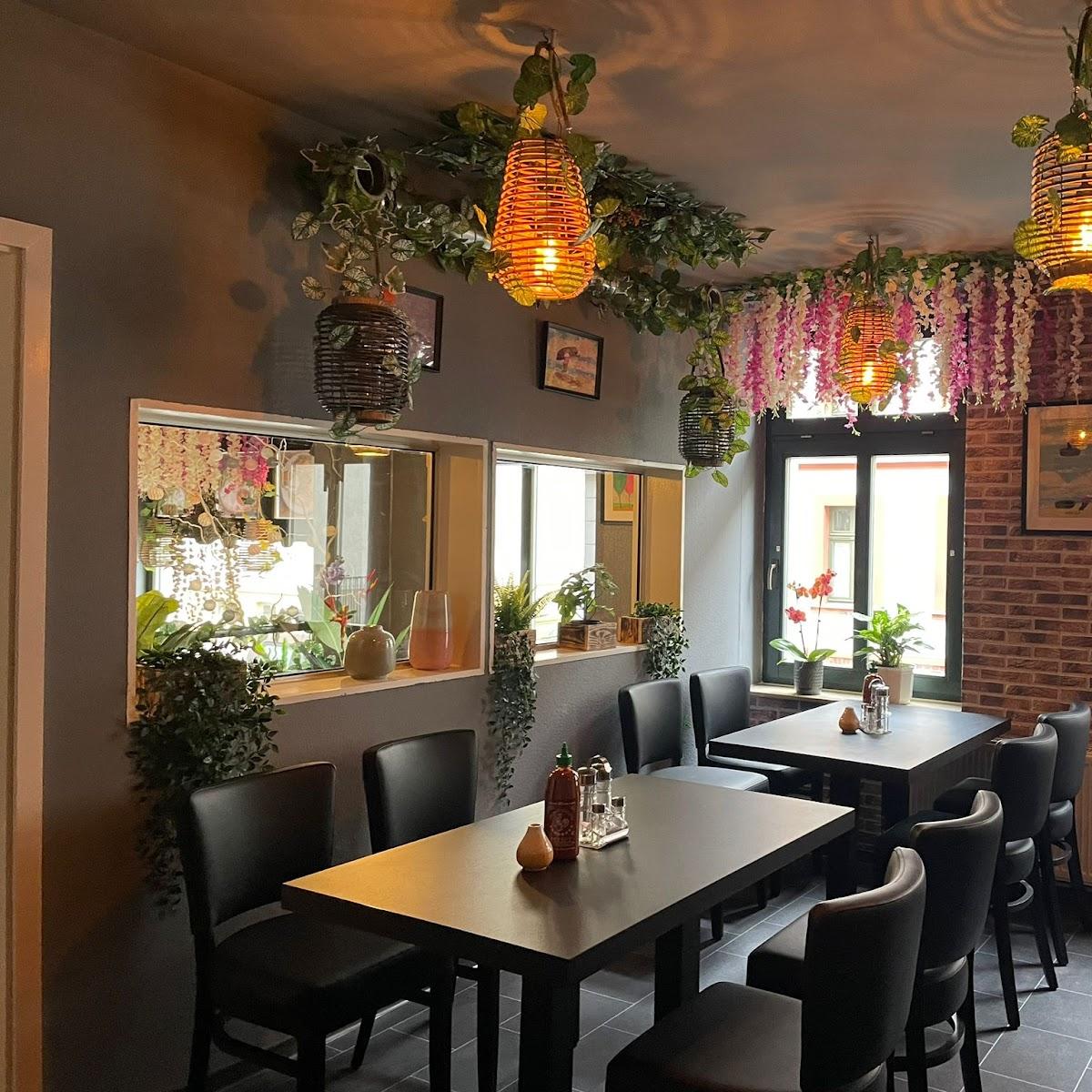 Restaurant "Huong Que" in Markkleeberg