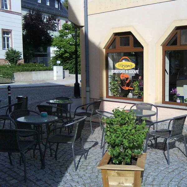 Restaurant "Mirjams Konditorei u. Eiscafe" in Hartha