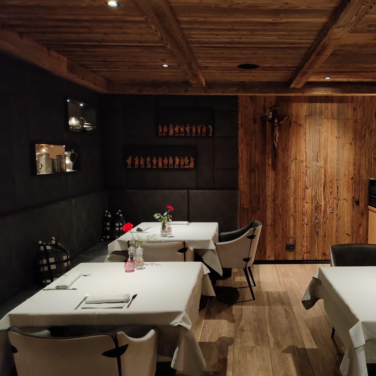 Restaurant "Speckkeller" in Selva di Val Gardena