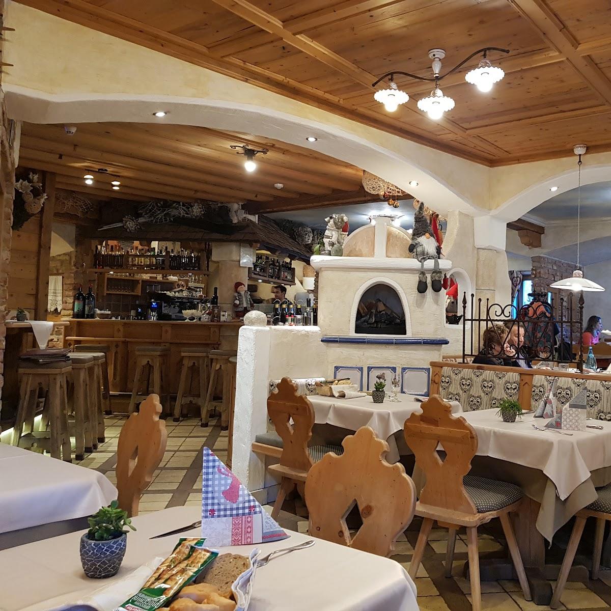 Restaurant "Pizzeria Restaurant L Ciamin" in Selva di Val Gardena