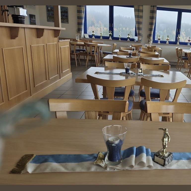 Restaurant "er Höhe • Wirtshaus" in Tettau