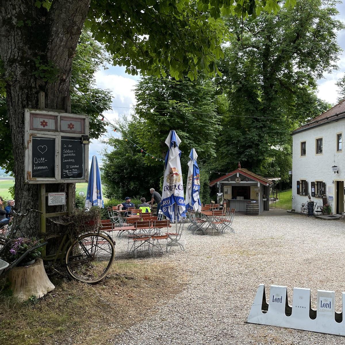 Restaurant "Schloßgaststätte" in Pilsting