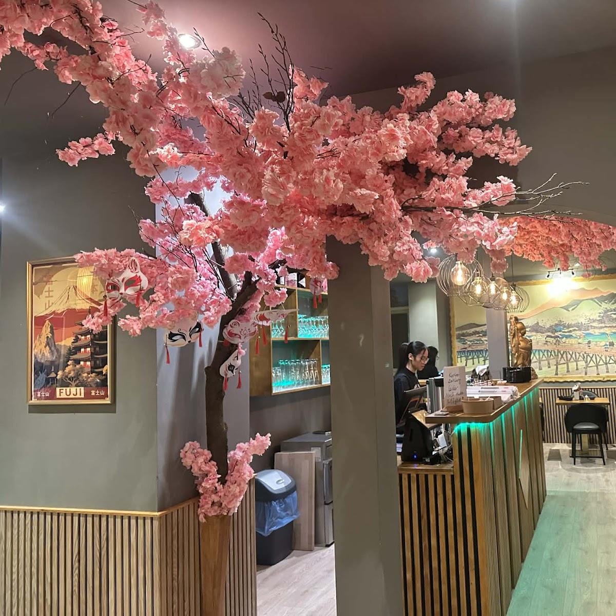 Restaurant "Shiro Restaurant" in Lich