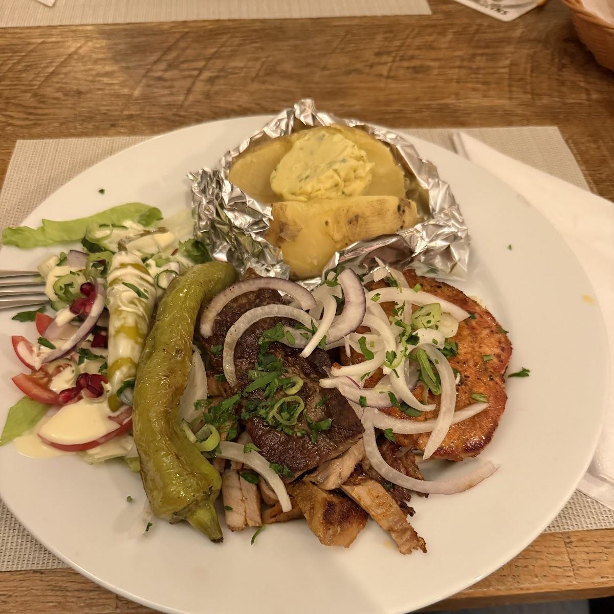 Restaurant "Yamas Borgloh" in Hilter am Teutoburger Wald