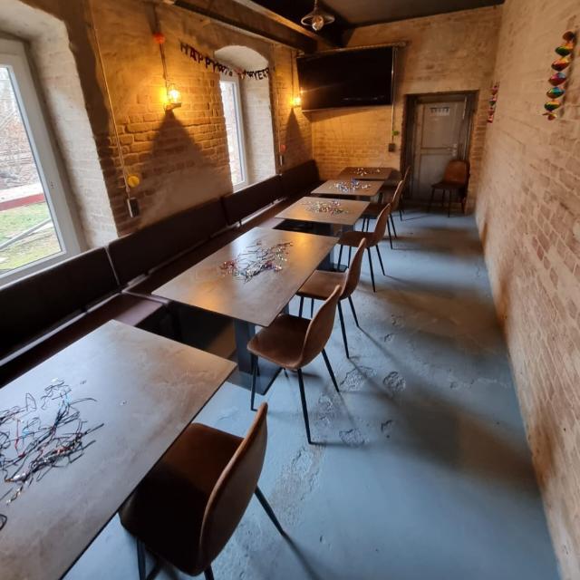 Restaurant "Lokbefüllstation am Stellwerk- Partylocation Bahnhofstraße 21Z 09394" in Hohndorf