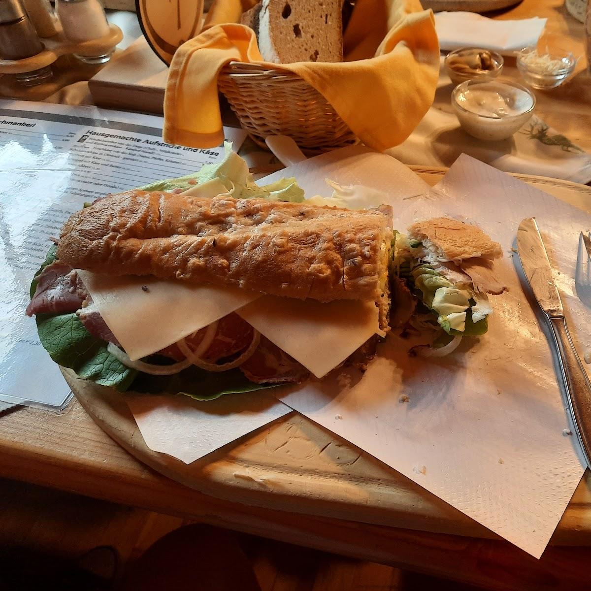 Restaurant "Blockhausheuriger - Fam. Posch" in Wartmannstetten