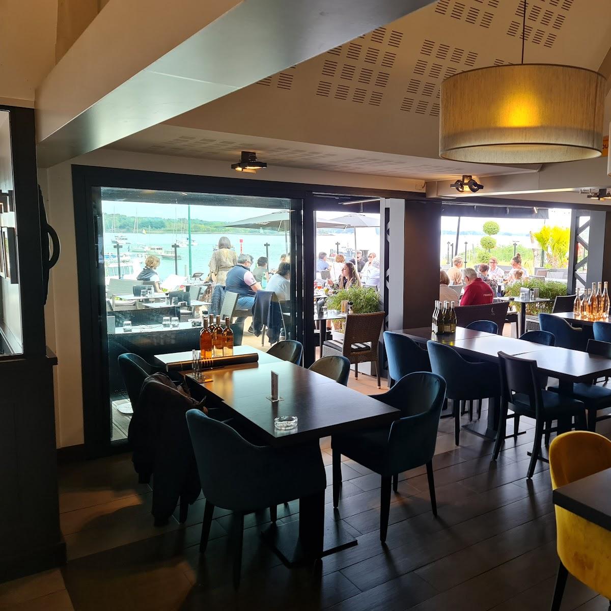 Restaurant "Le -Roc" in Baden