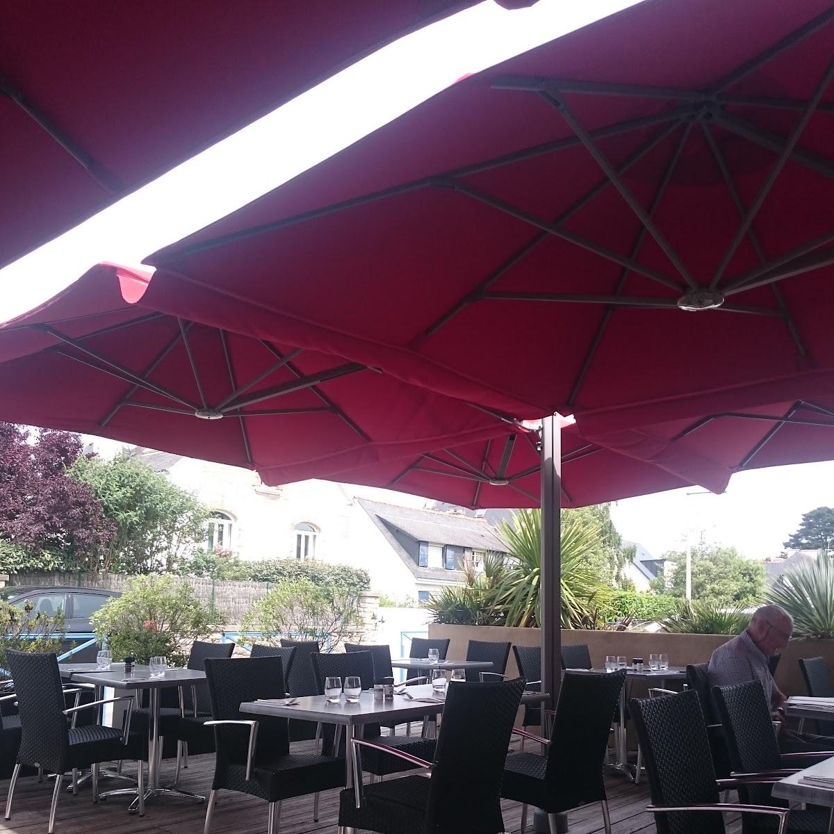 Restaurant "La Voile Blanche restaurant- Les Régates bar" in Larmor-Baden