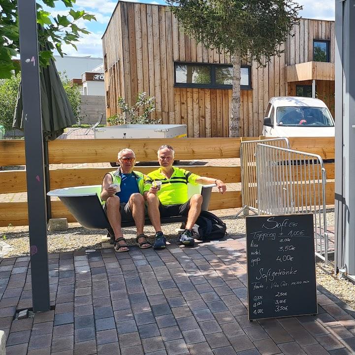 Restaurant "Crazy Cup Eiskonzept" in Apfelstädt