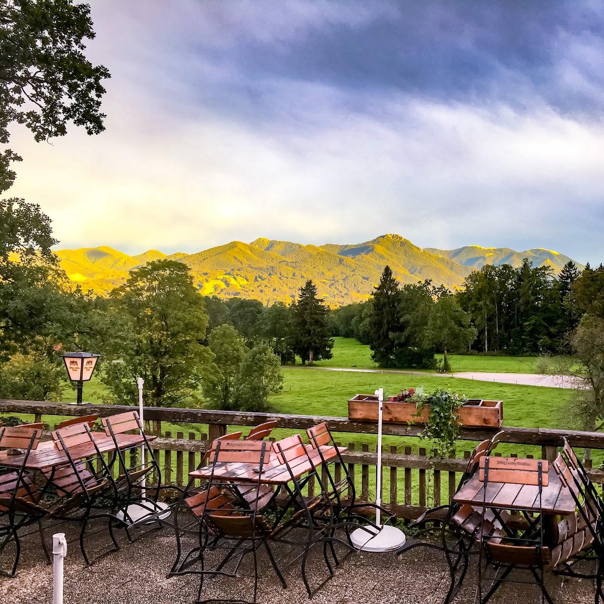 Restaurant "Waldherr Alm" in Wackersberg
