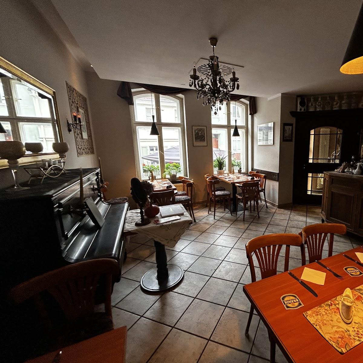 Restaurant "Dreimäderlhaus -" in Potsdam