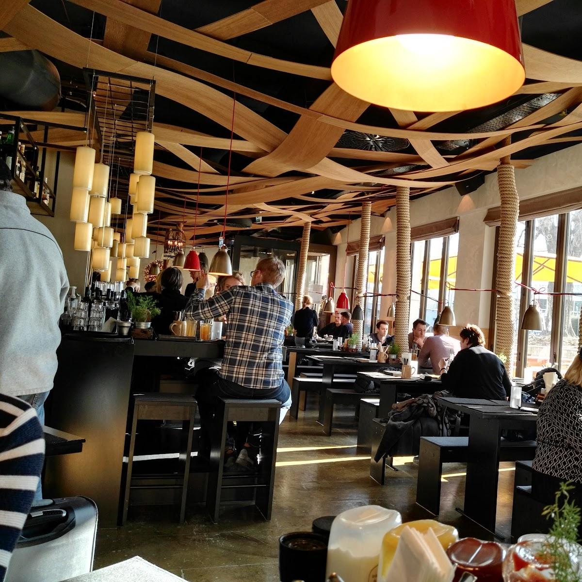 Restaurant "PETER PANE Burgergrill & Bar" in Potsdam
