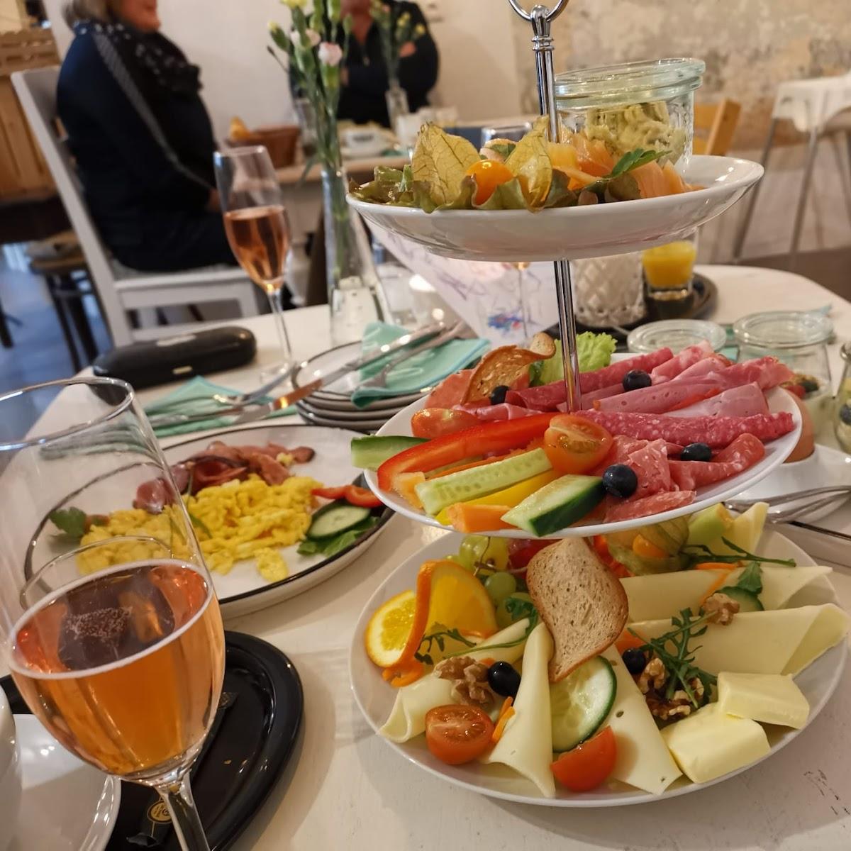 Restaurant "Puralei Regionalladen & Café" in Rottenburg an der Laaber