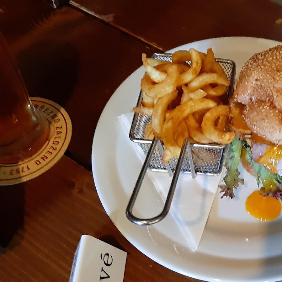 Restaurant "Gaststätte Sportlerheim" in Taura