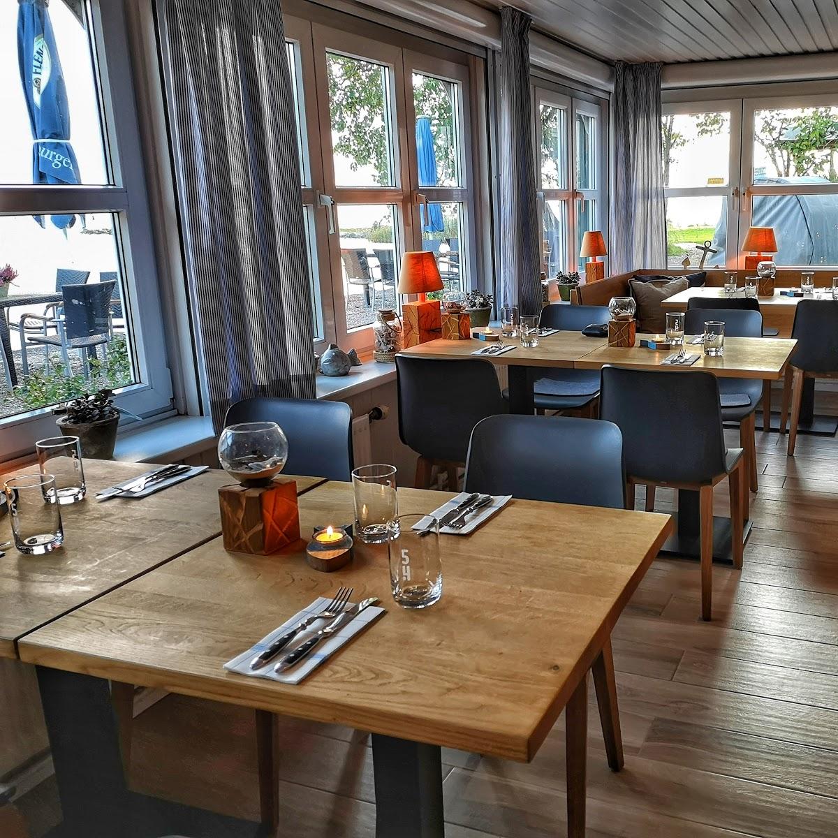 Restaurant "Strandhalle 54" in  Arnis