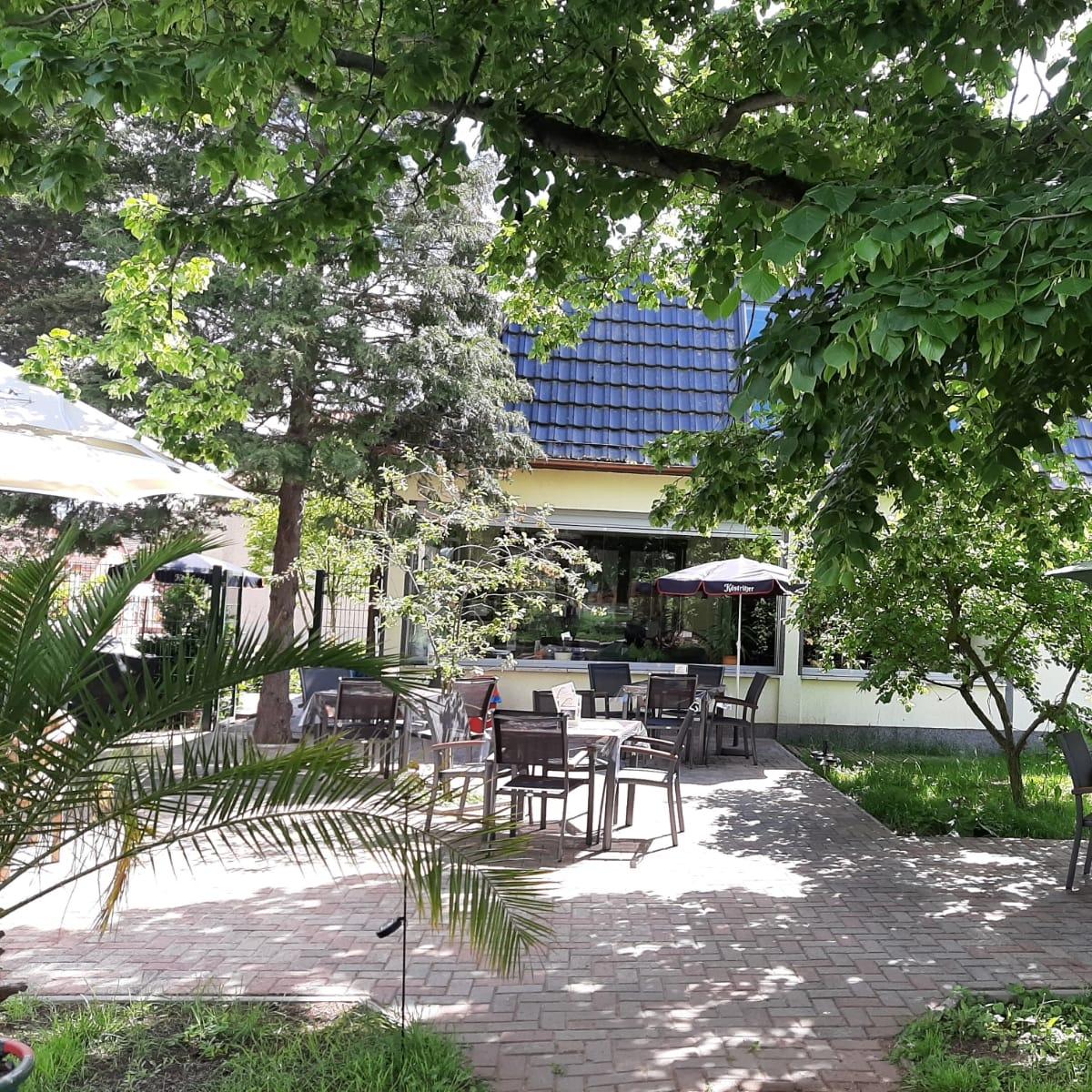 Restaurant "Café - Restaurant - Übernachten im Lambadapark" in Roßleben-Wiehe