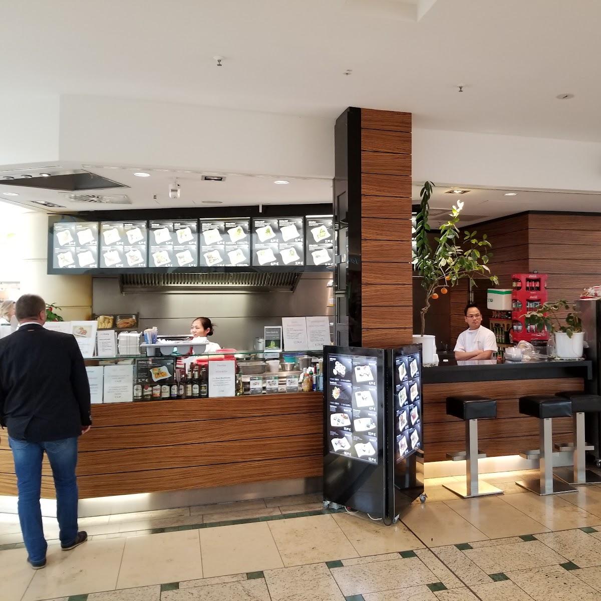 Restaurant "Asia Hung Restaurant" in Leuna