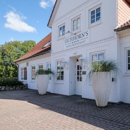 Restaurant "Eichhorn`s Hotel & Restaurant" in Risum-Lindholm