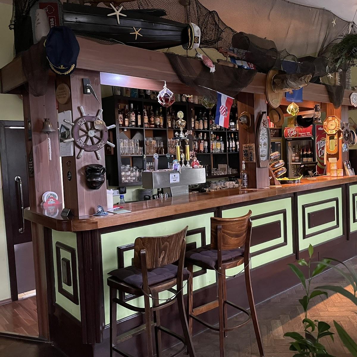 Restaurant "Hundels Bahnhof - Die Hafenbar im Bahnhofsviertel" in Radeburg