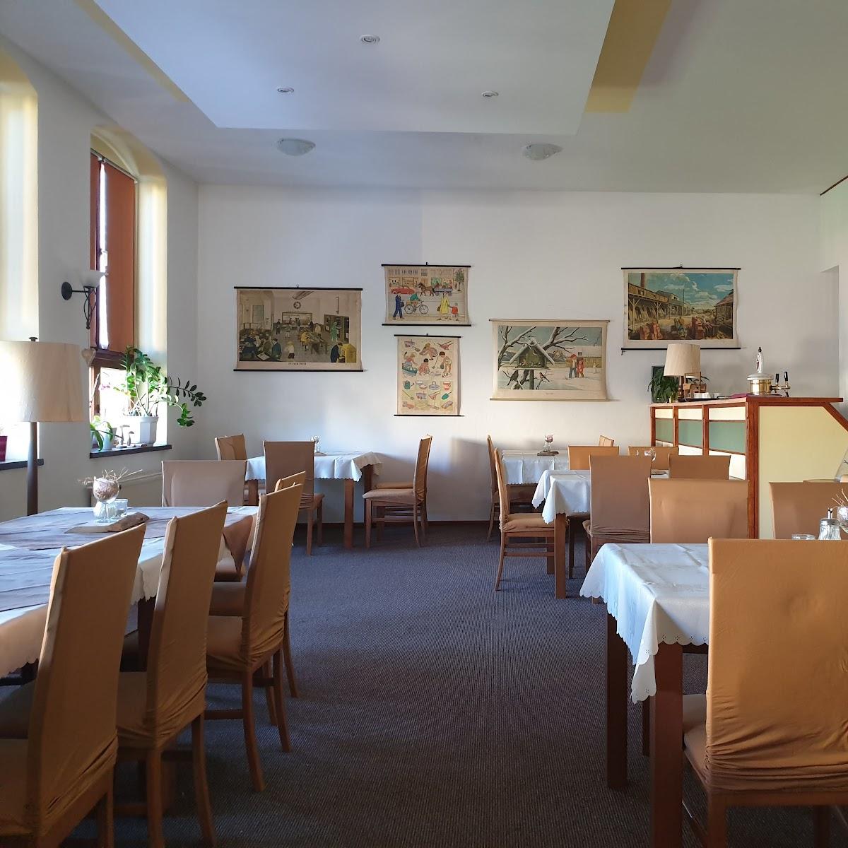 Restaurant "Café & Gasthaus  Zur alten Schule " in Königsee