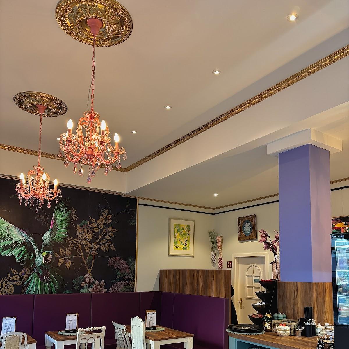 Restaurant "Gusto Café" in Neubrandenburg