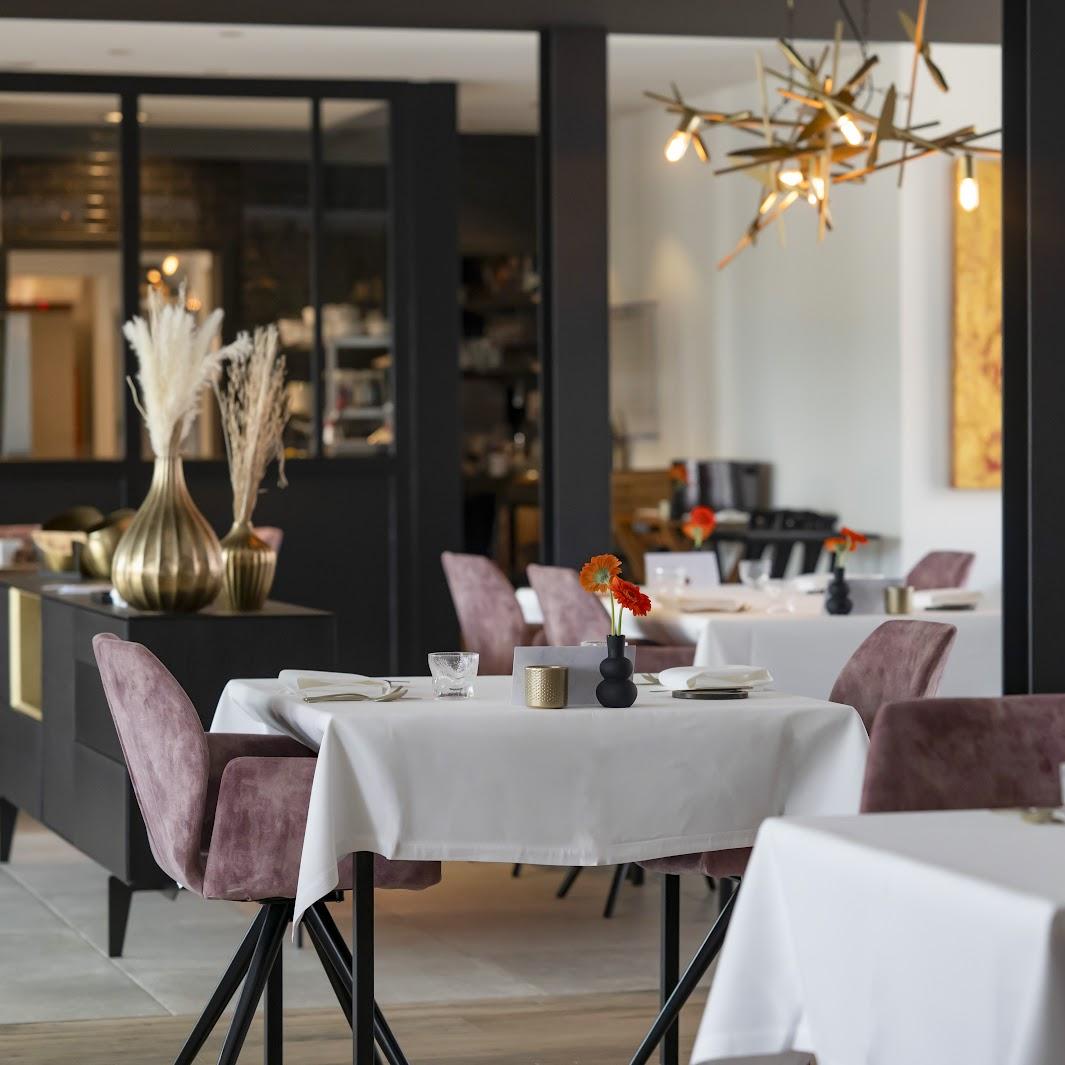 Restaurant "The Black Knife" in Wellen