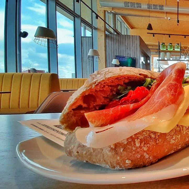 Restaurant "Rosehill Foodpark" in Haag