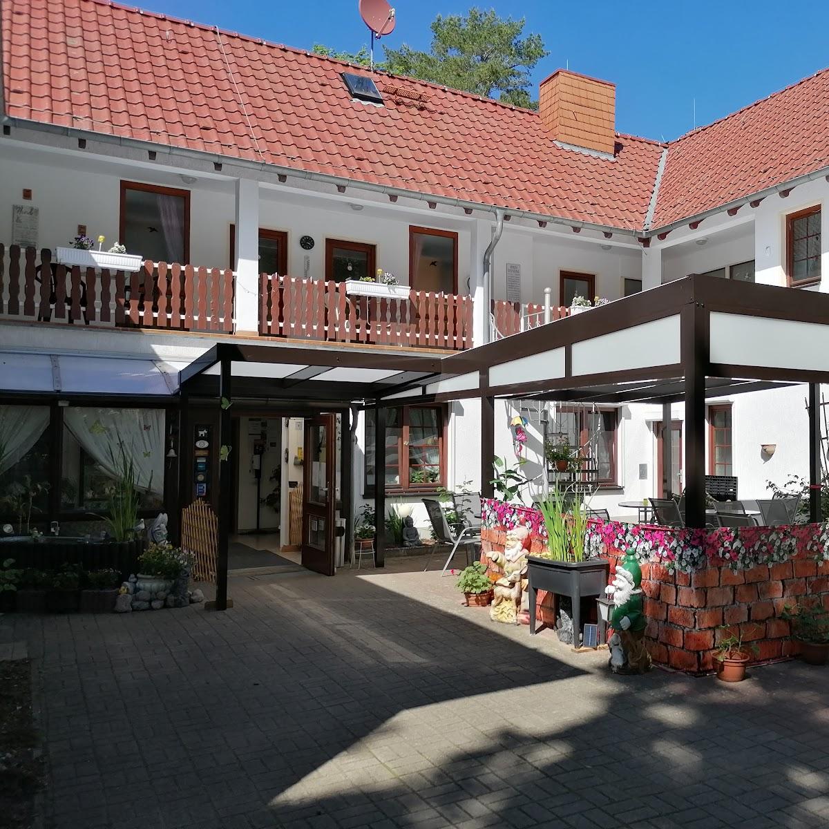 Restaurant "Pension Schwalbennest" in Benz