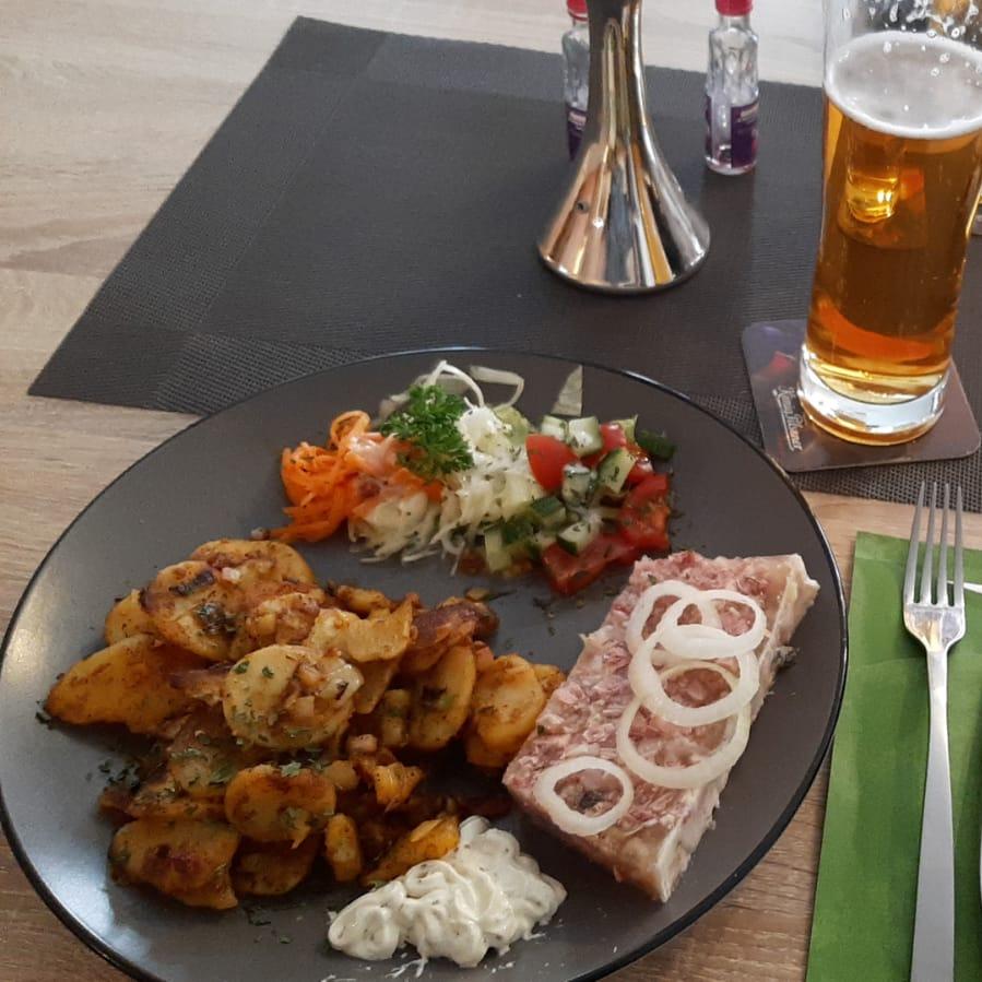 Restaurant "Kleiner Gasthof" in Ballenstedt