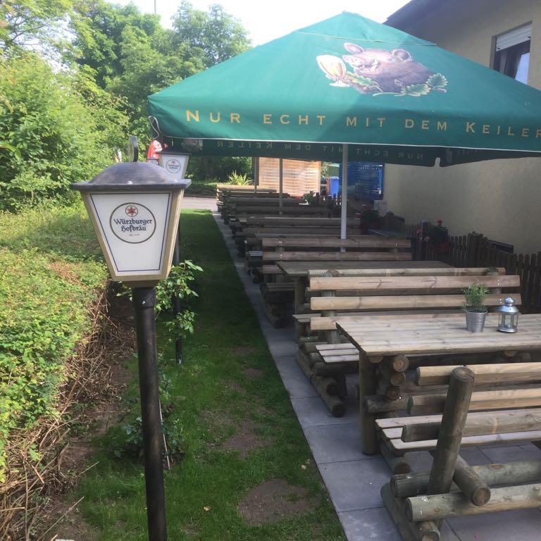 Restaurant "Weinhaus Benediktusberg" in  Zellingen