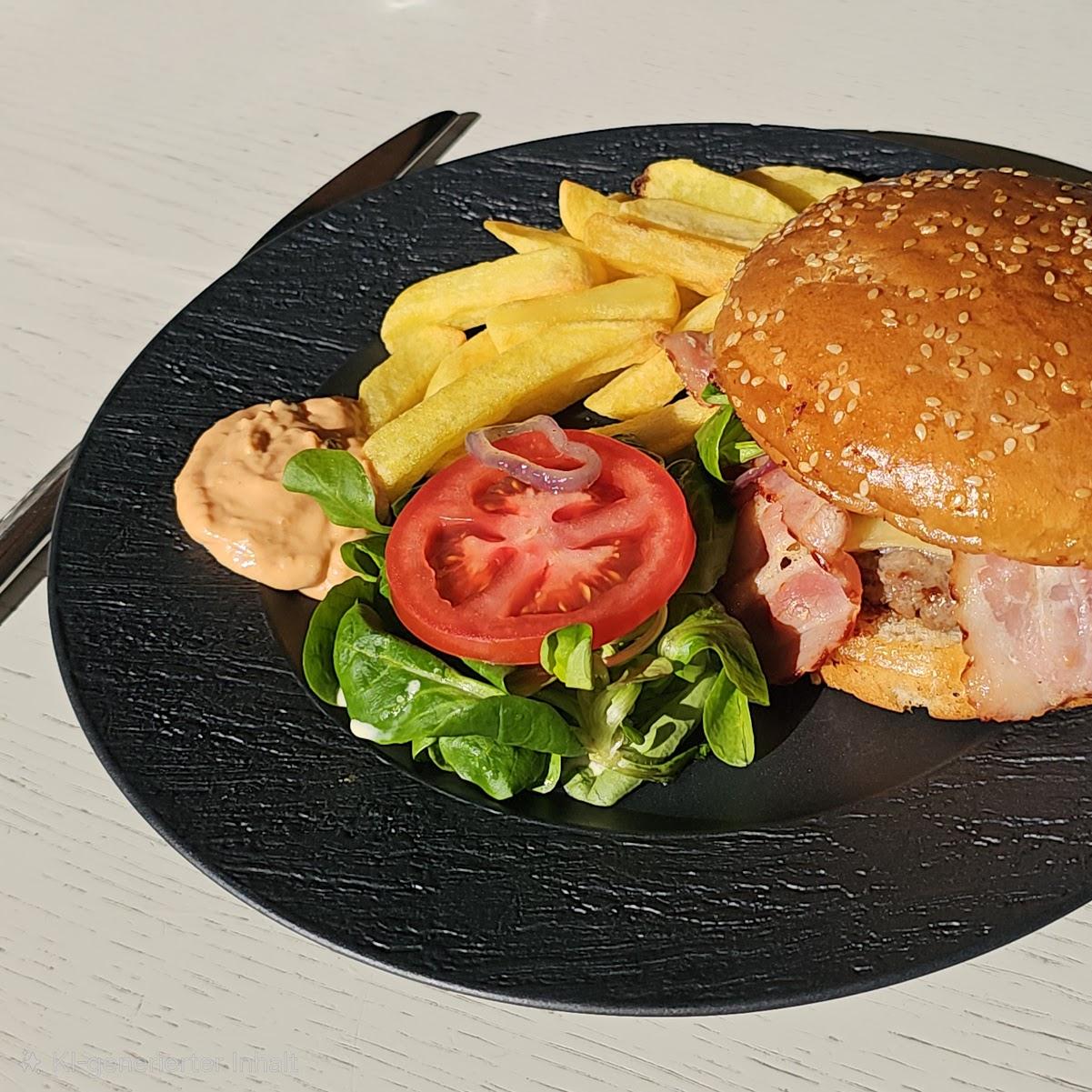 Restaurant "Pausenhalleresti" in Hochdorf