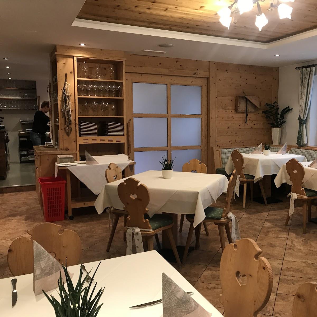 Restaurant "Restaurant & Pizzeria Dreimädelhaus" in Klausen