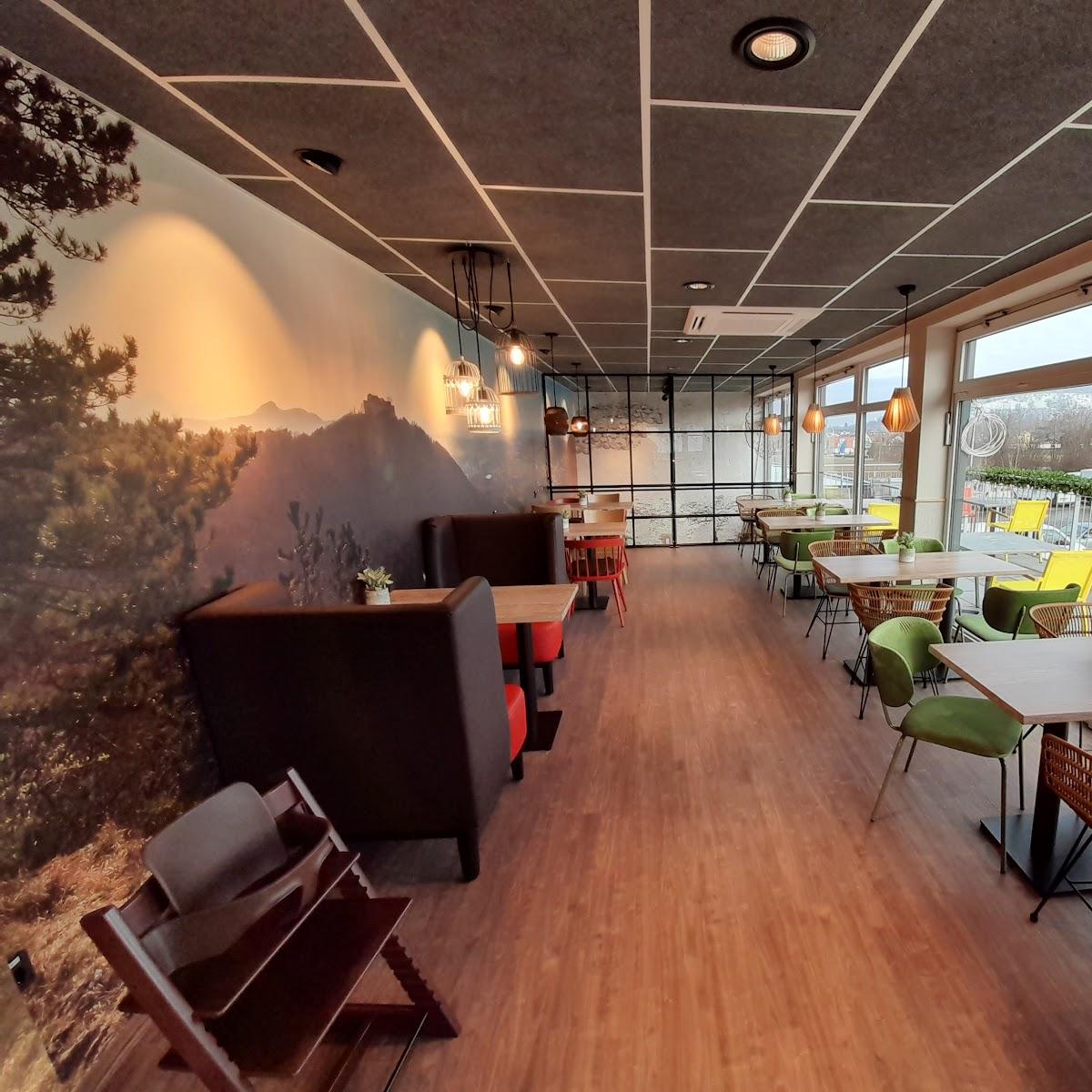 Restaurant "Café Bäcker Mayer Linsenhofen" in Frickenhausen