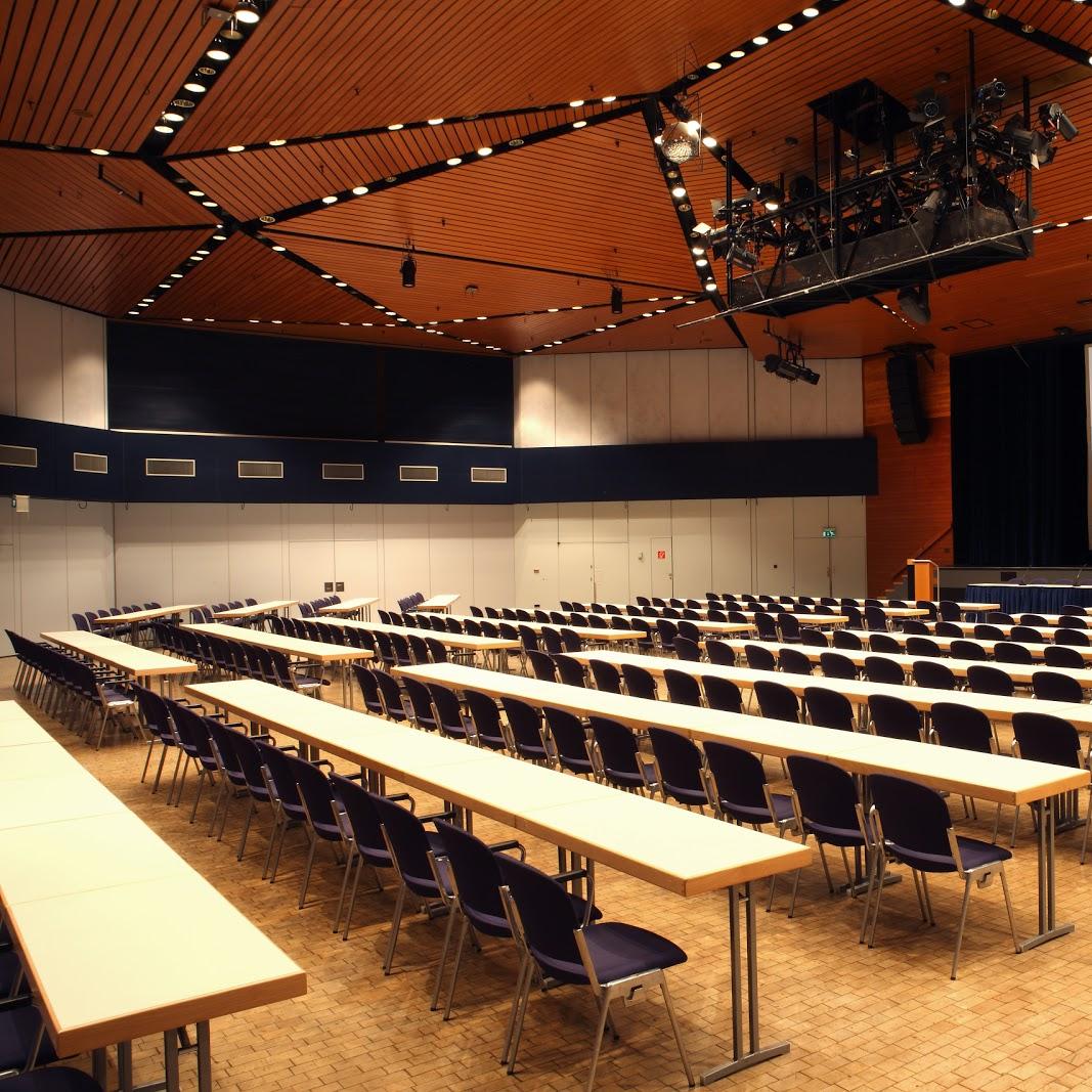 Restaurant "Hugenottenhalle" in Neu-Isenburg