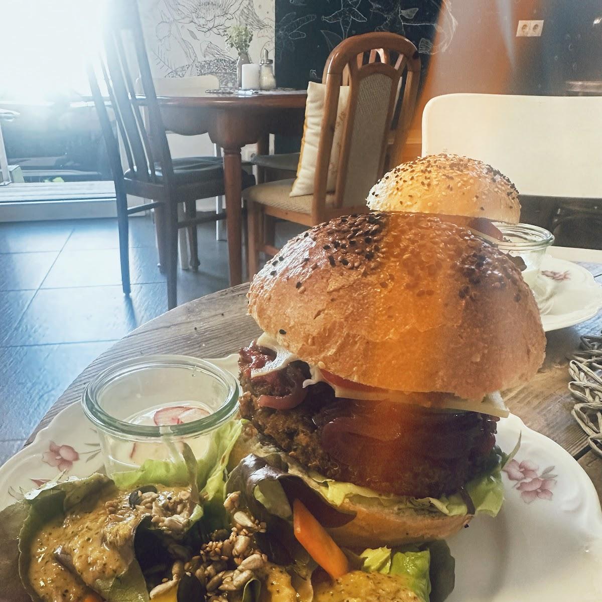 Restaurant "2erloi - Unverpackt Laden mit Café" in Erkheim