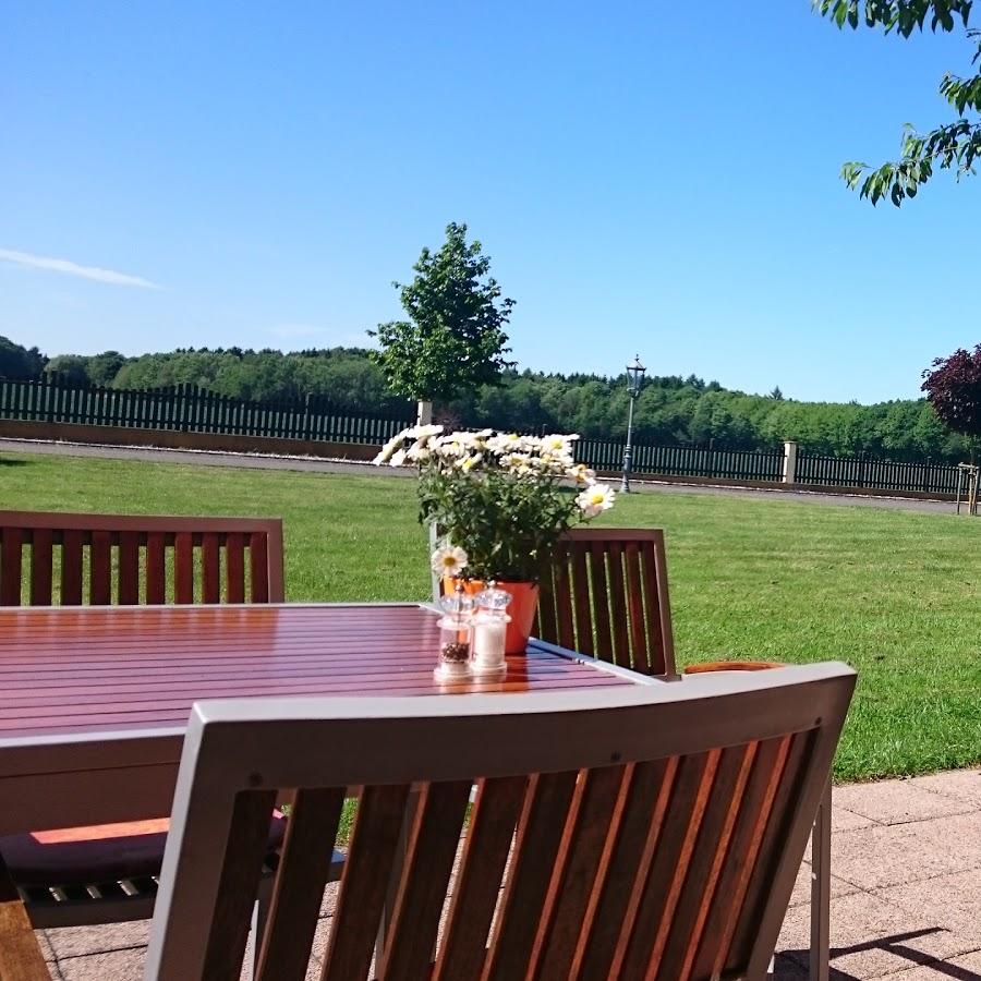 Restaurant "Gutshof Mönchsheide" in  Breisig