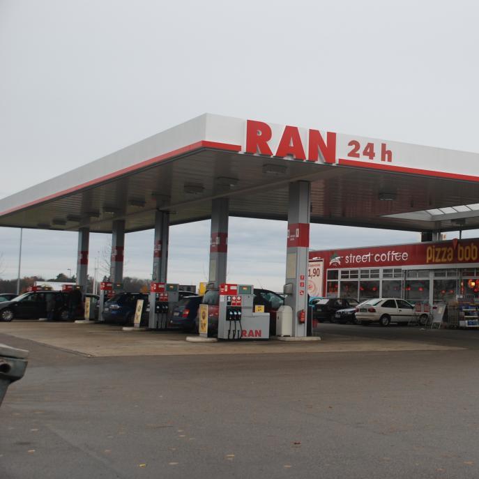 Restaurant "RAN-Station" in Kissing