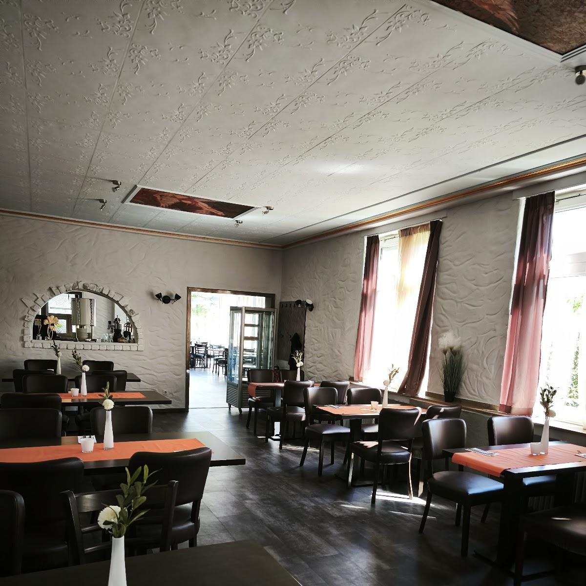 Restaurant "Ikaros Taverne Flugplatz Schwarze Heide" in Hünxe