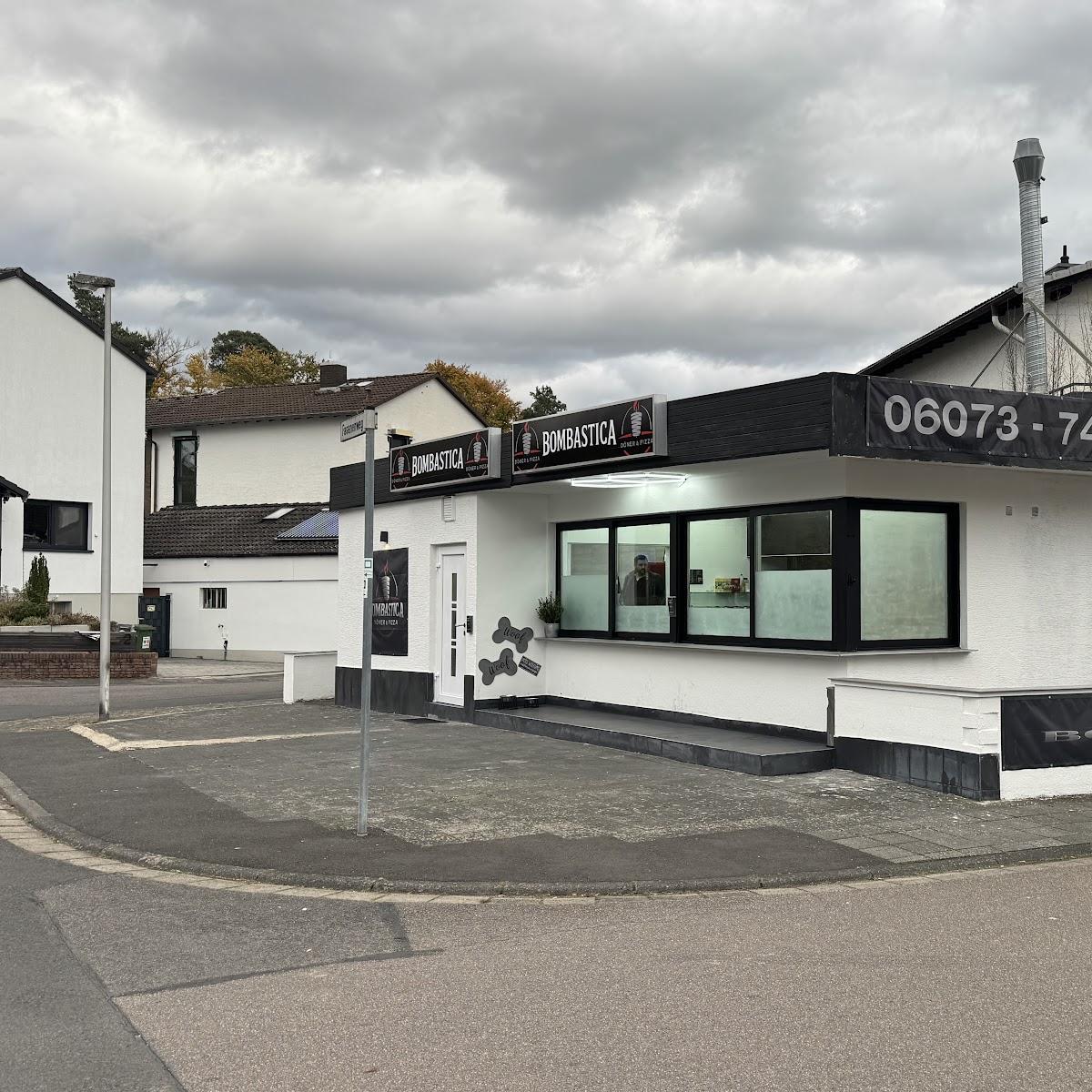 Restaurant "Bombastica Döner & Pizza" in Babenhausen