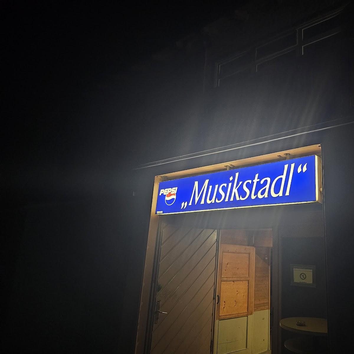 Restaurant "Gaststätte Musikstadl" in Painten
