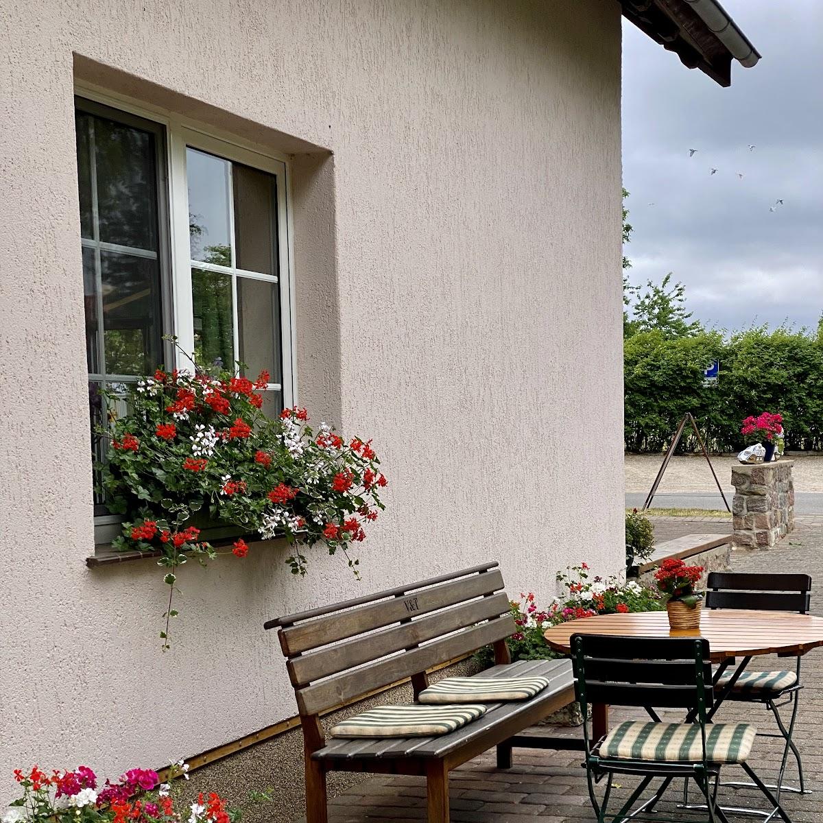 Restaurant "Gaststätte Zum Schwalbennest" in Feldberger Seenlandschaft