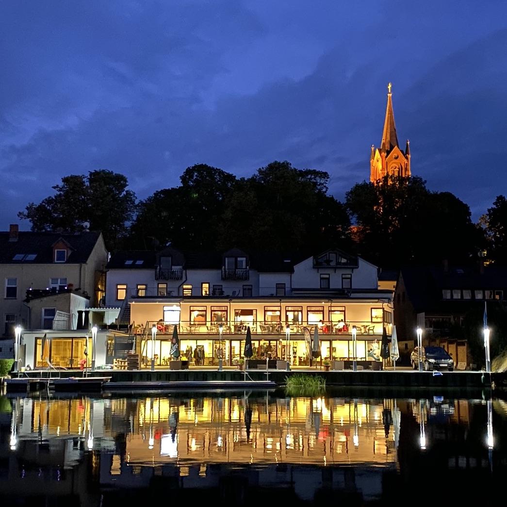 Restaurant "De´Kaffeemoehl Steffen Buhrtz" in  Seenlandschaft