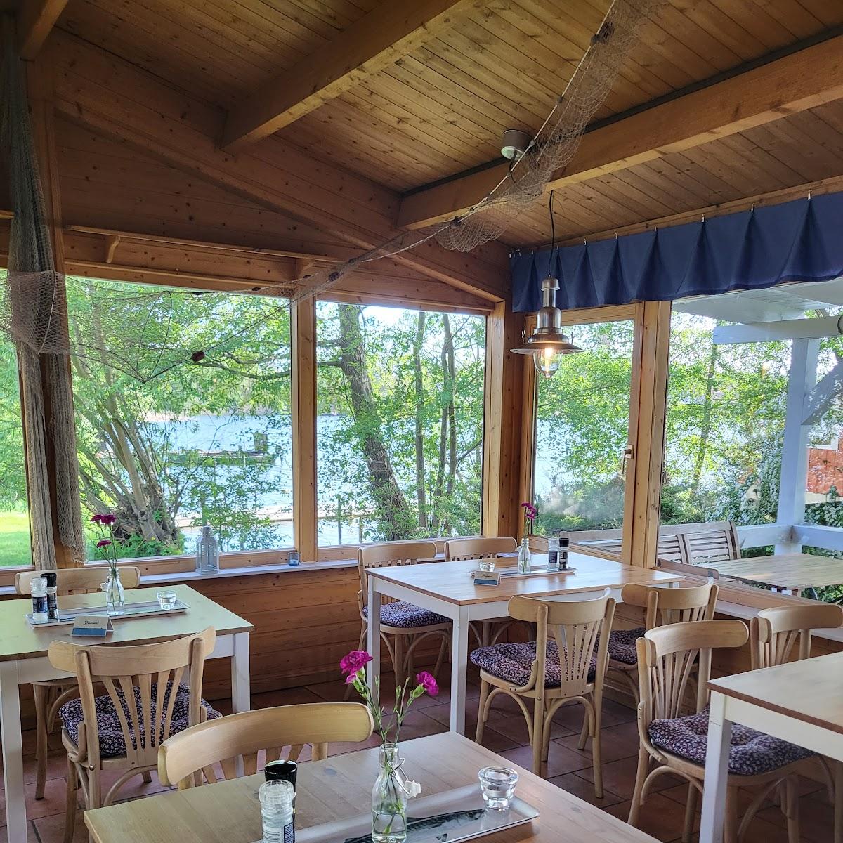 Restaurant "Fischereihof Frankiw" in Feldberger Seenlandschaft
