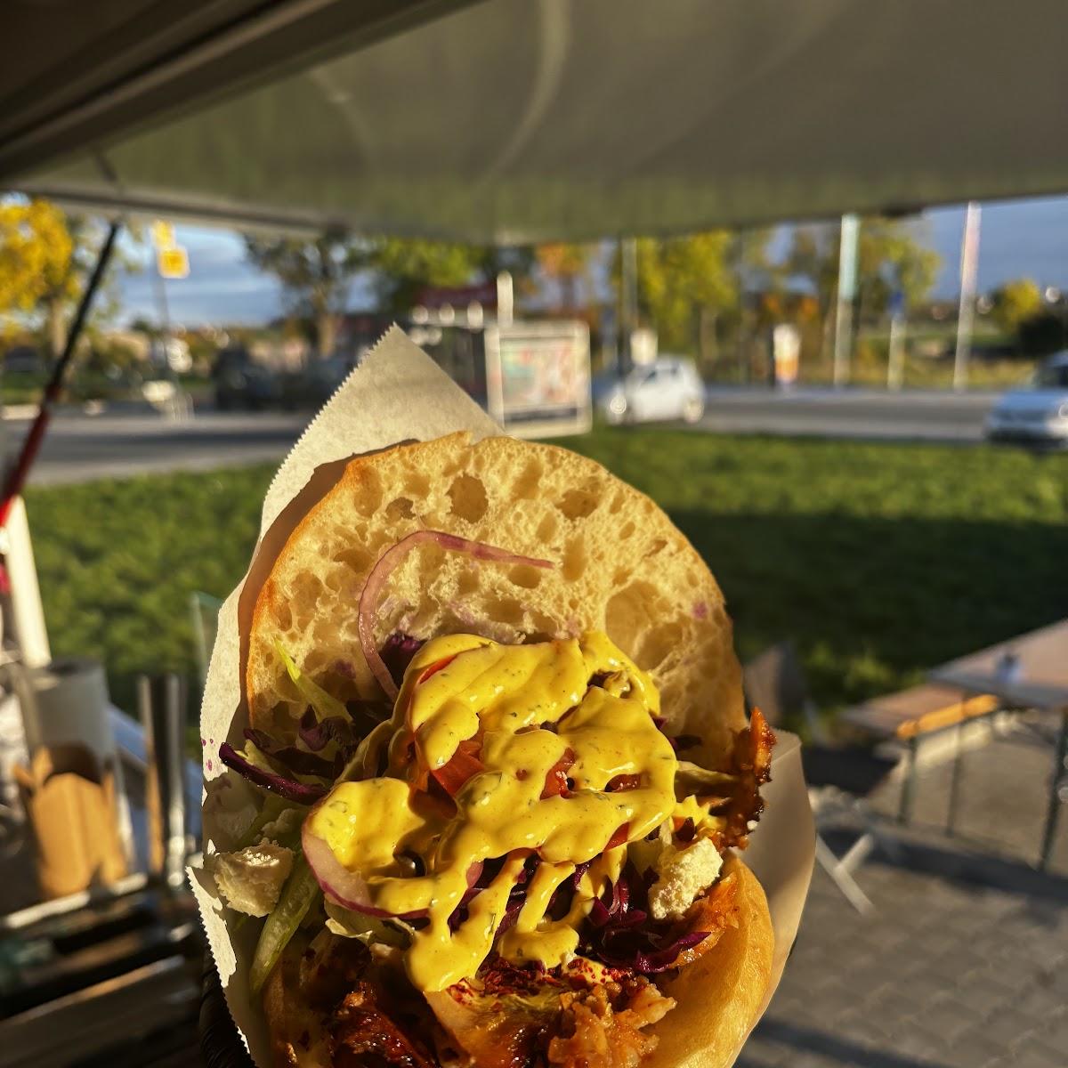 Restaurant "Haci Alis Döner" in Lonnerstadt