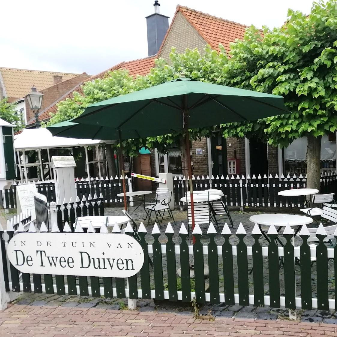 Restaurant "De Twee Duiven Huistheater" in Groede